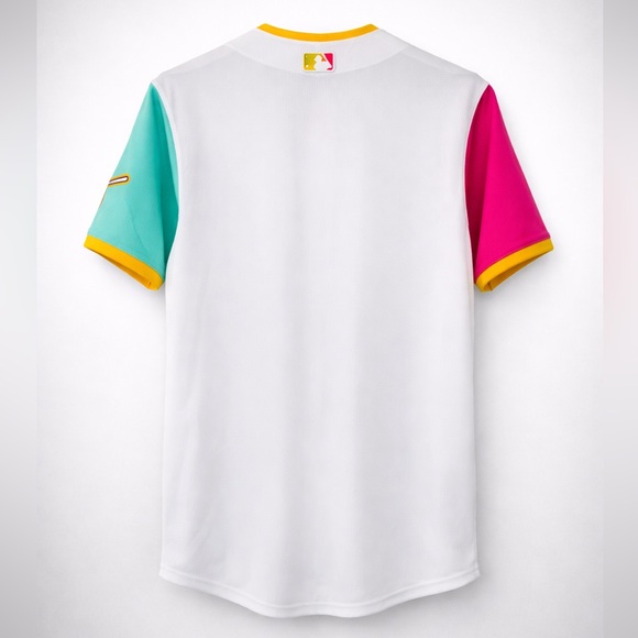Nike San Diego Padres City Connect Jersey Medium MLB Limited White Pink Teal NWT - Picture 2 of 7